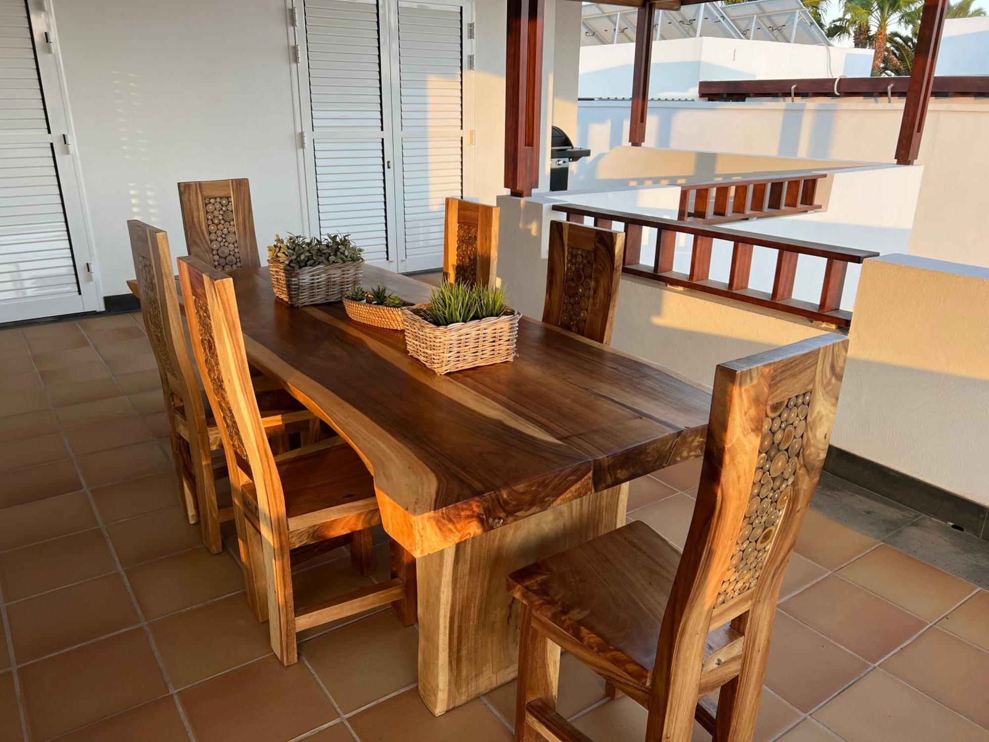 Villa Dedalos - A Luxury Large Villa With A Heated Pool In פוארטו קאלרו מראה חיצוני תמונה