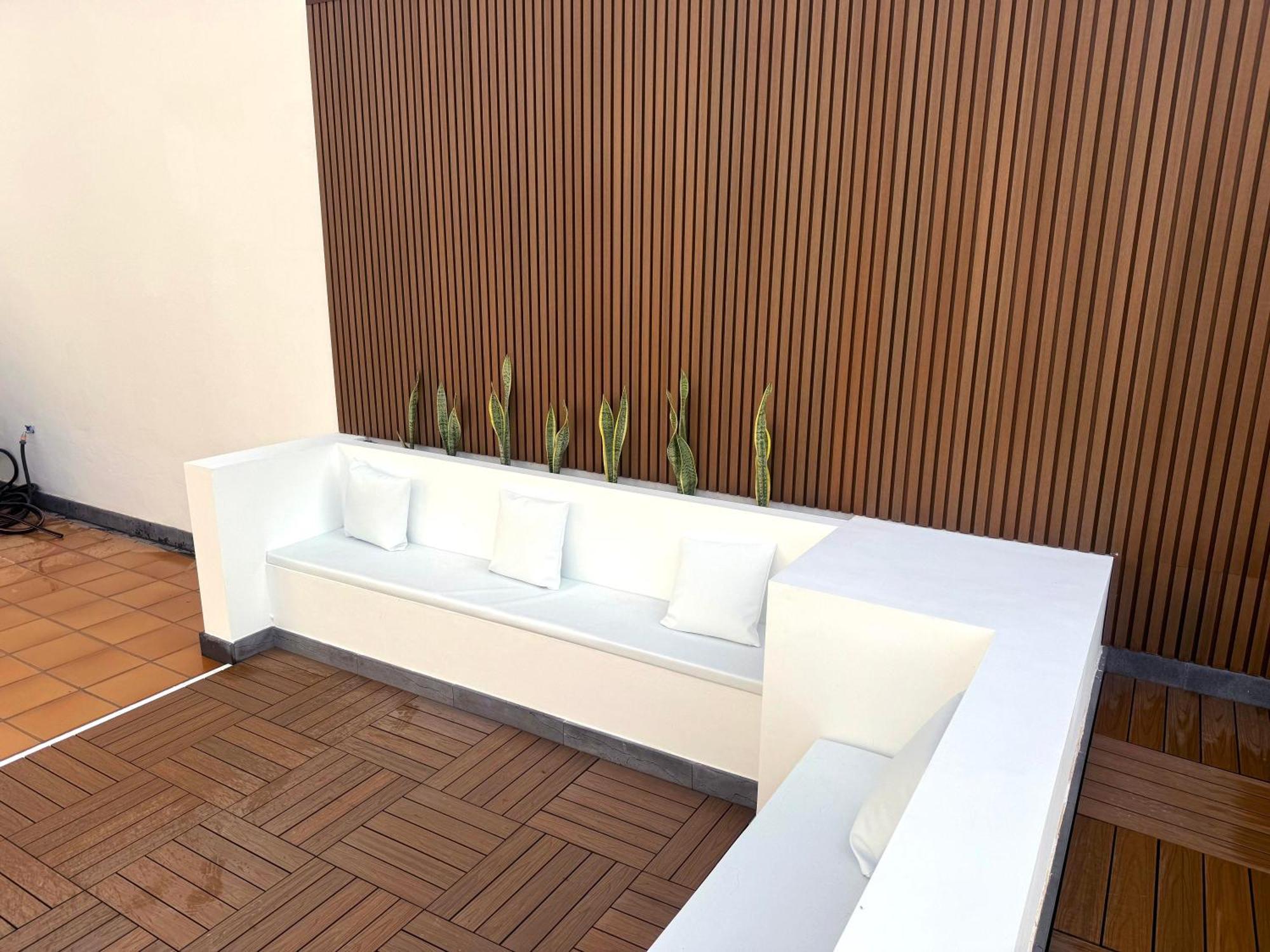 Villa Dedalos - A Luxury Large Villa With A Heated Pool In פוארטו קאלרו מראה חיצוני תמונה